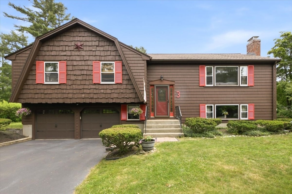 3 Granite St in Walpole