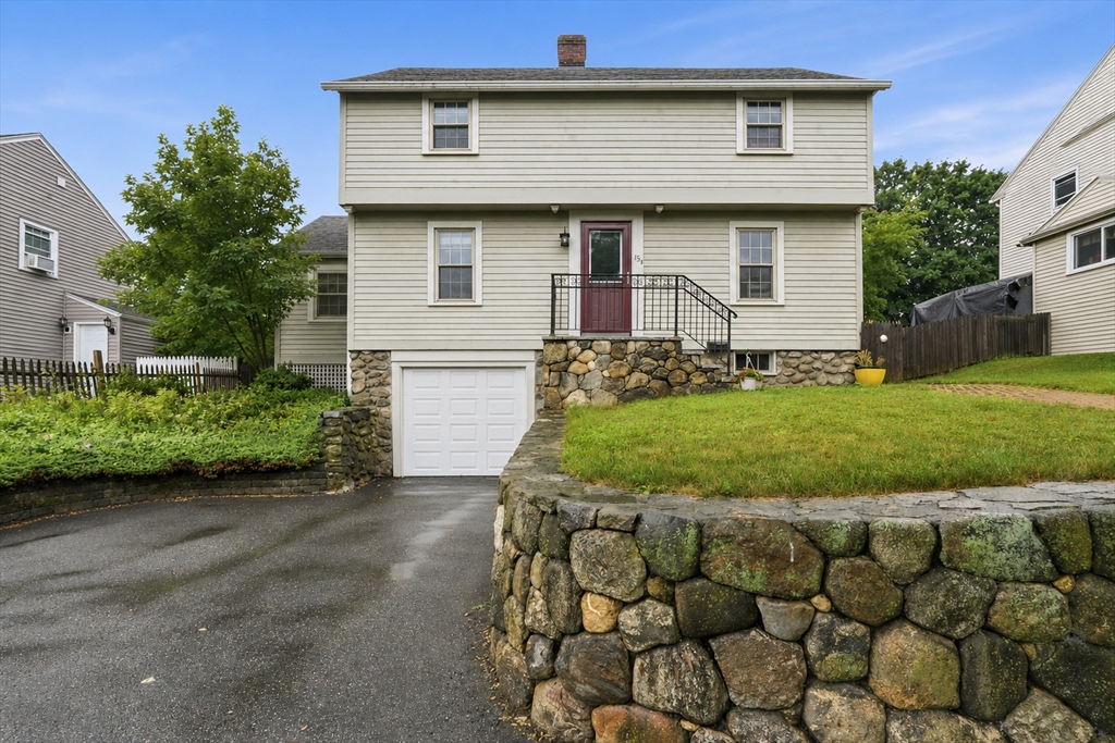154 Barnard Rd in Worcester