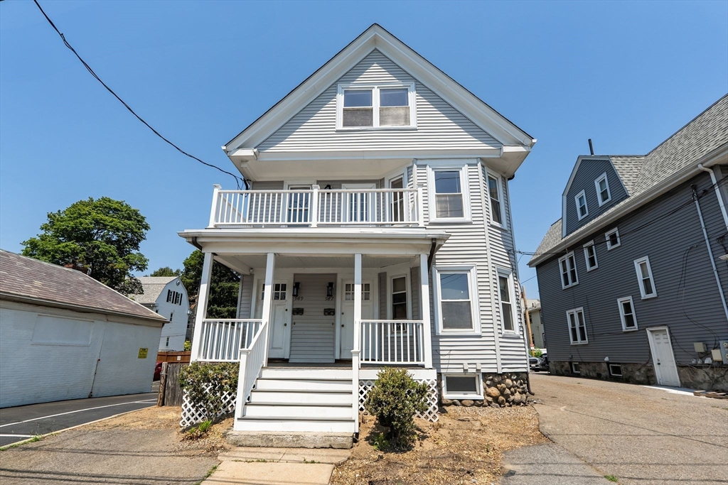 987-989 Boylston Street in Newton Highlands