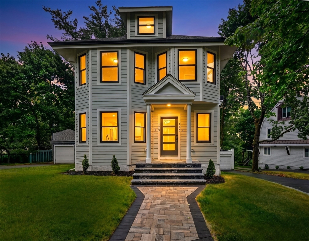 123-125 Mount Vernon Street #1 in West Newton