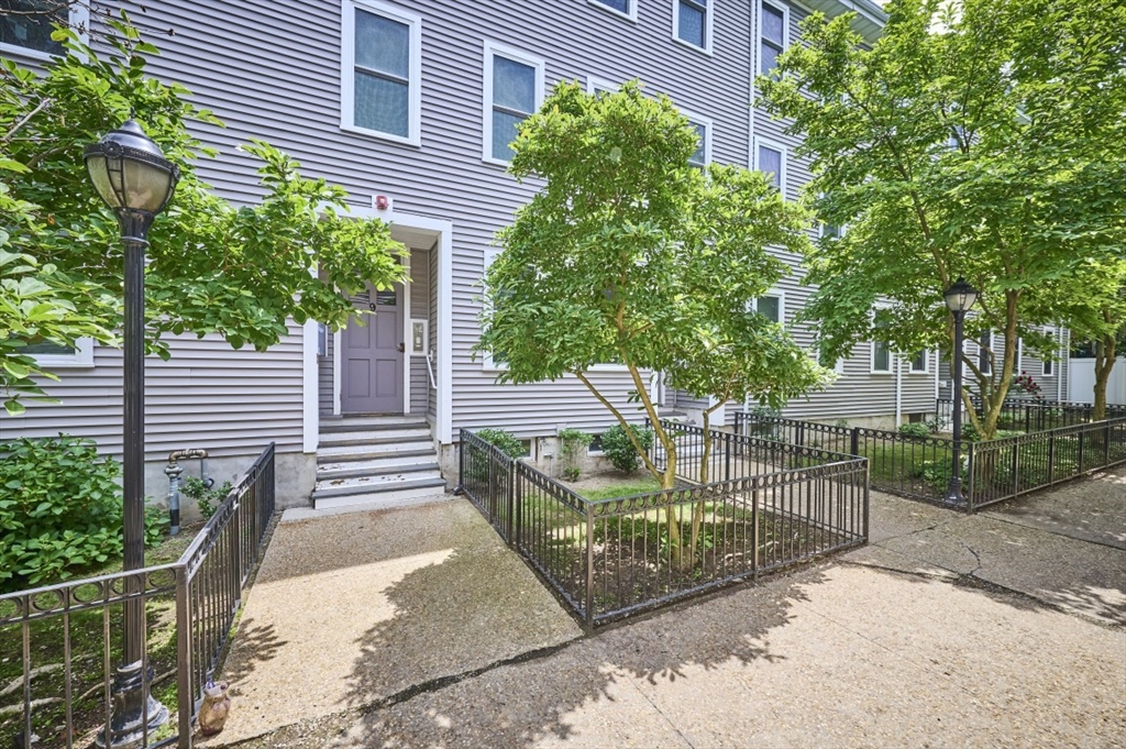 9 Mullins Ct. #D in Cambridge
