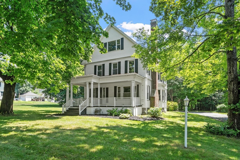 1347 Main Street in Leominster