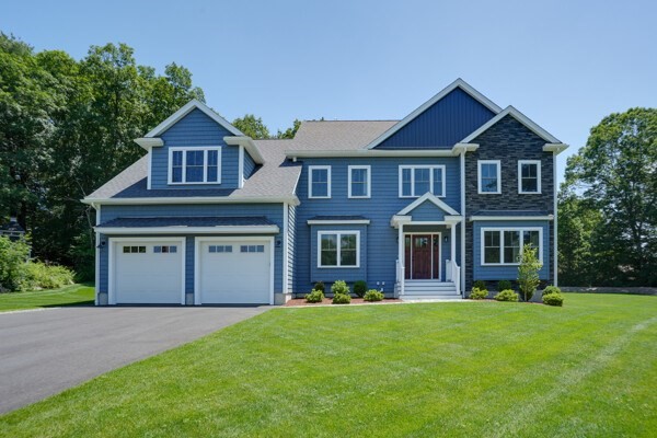 121 Lexington St in Burlington