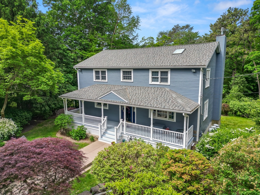 30 R Magnolia Ave in Gloucester