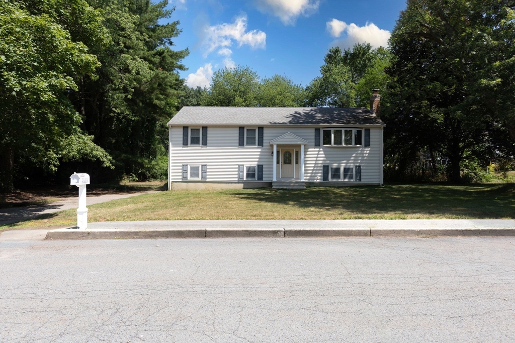 24 Saddle Drive in Bridgewater