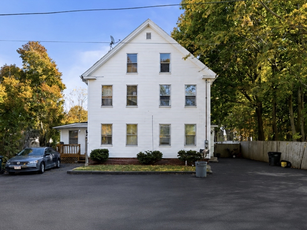 6 Richs Court in Amesbury