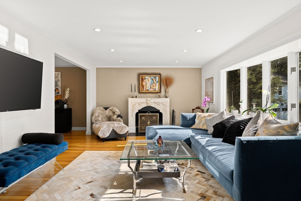 44 Windemere Rd in Wellesley Hills