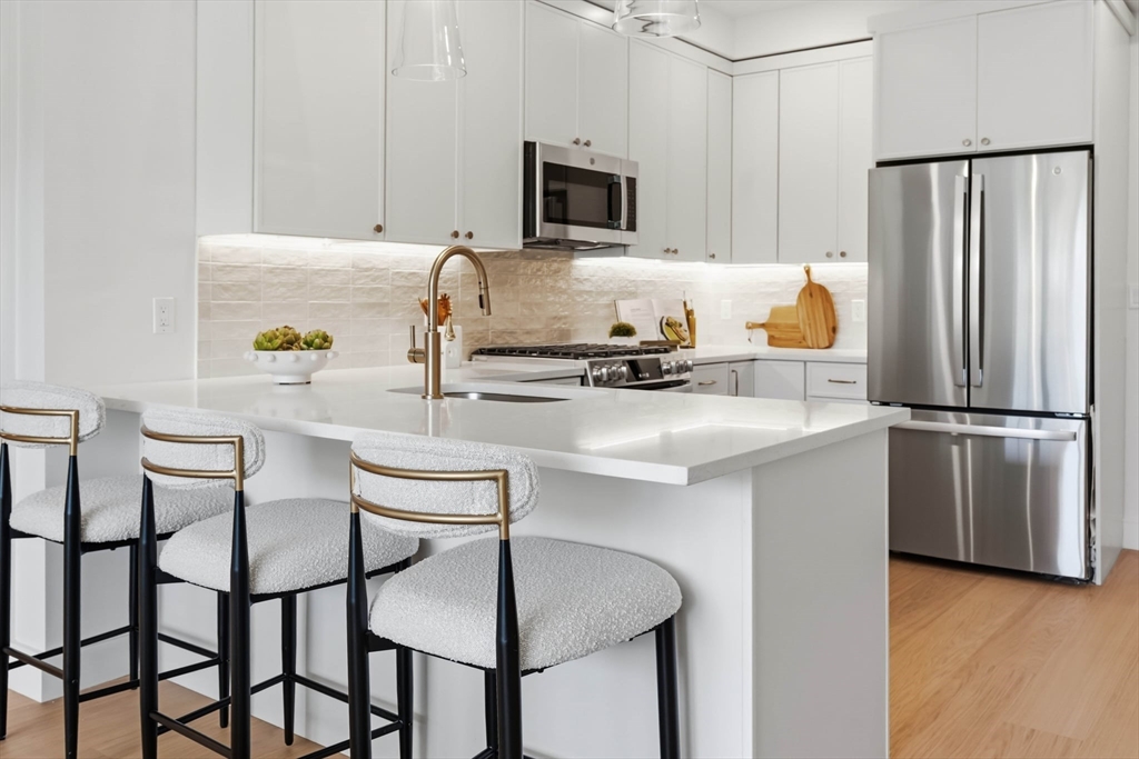 28 Geneva St #303 in Boston