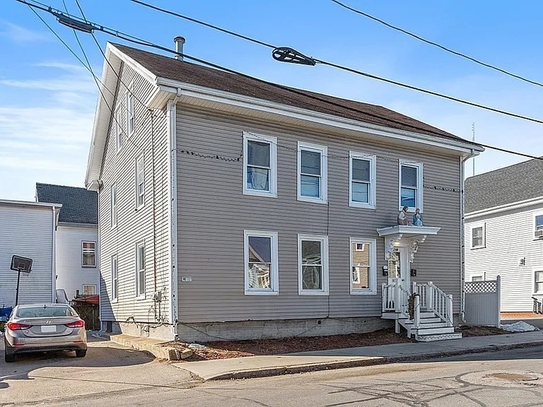 2 Grove St in Haverhill