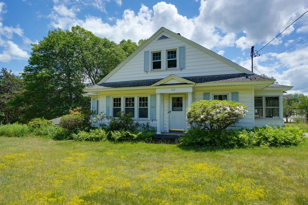 162-164 E Main St in Northborough