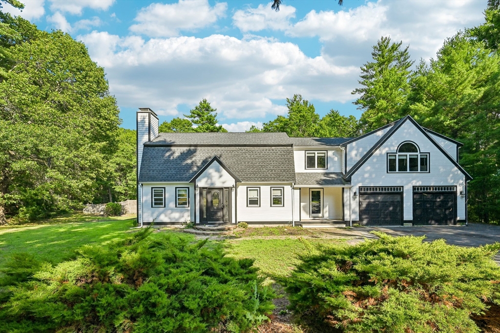 6 Susan Cir in Carver