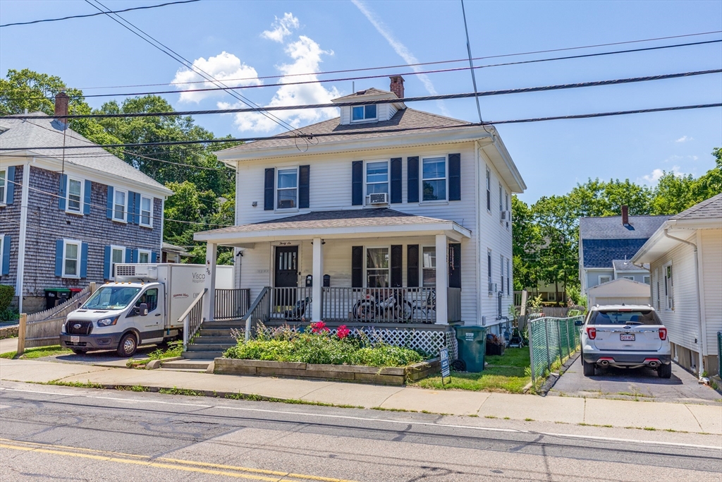 36 Oak St in Plymouth