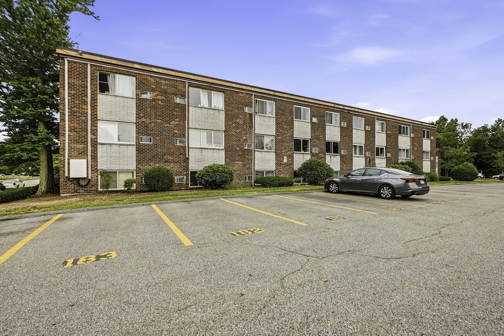 7 Weld st #44 in Framingham