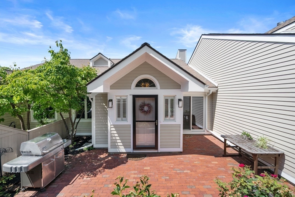 85 Algonquin Road #85 in Chestnut Hill