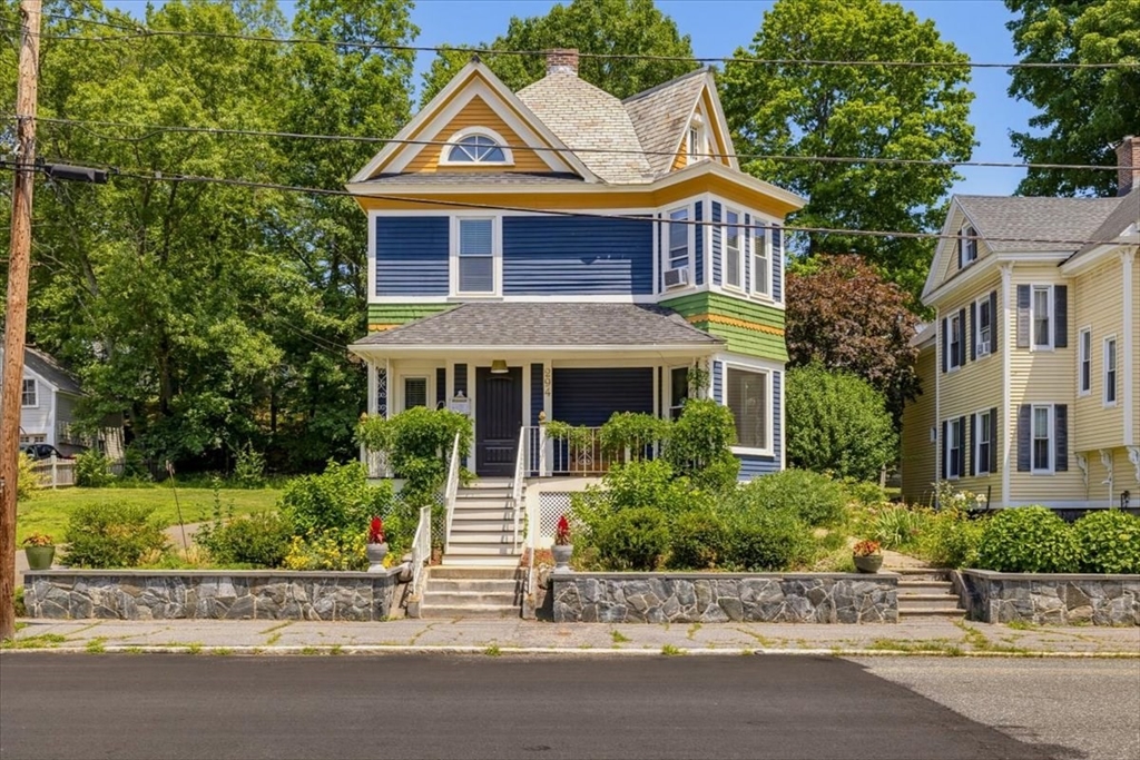 294 Wentworth Ave in Lowell