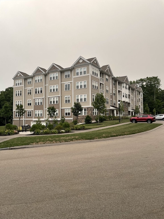 4402 Pennington Dr #4402 in Walpole