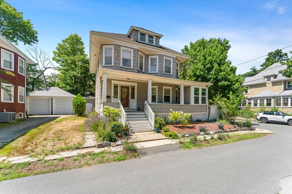 3 Oakland Park in Medford