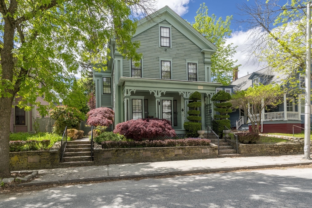 12 Crown St. in Worcester