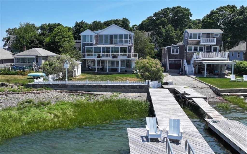 9 Beach Road in Hingham
