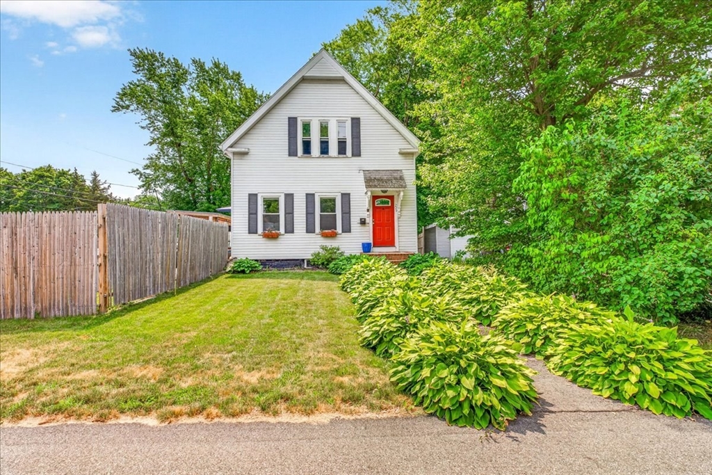 225 E Water St in Rockland