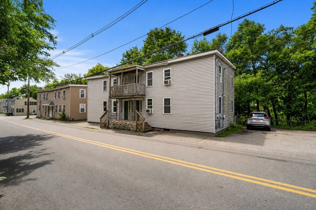 40-48 Primrose Hill Rd in Dracut