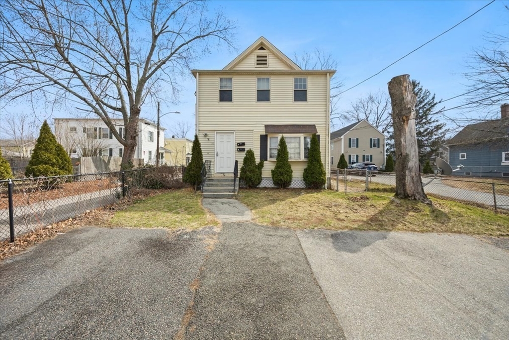 56 Parker St in Attleboro