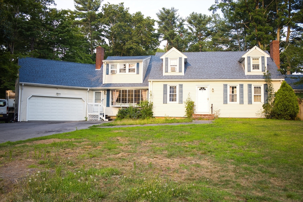 1086 Burt Street in Taunton