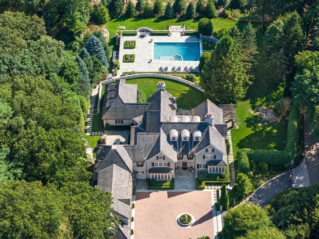 50 Winsor Way in Weston