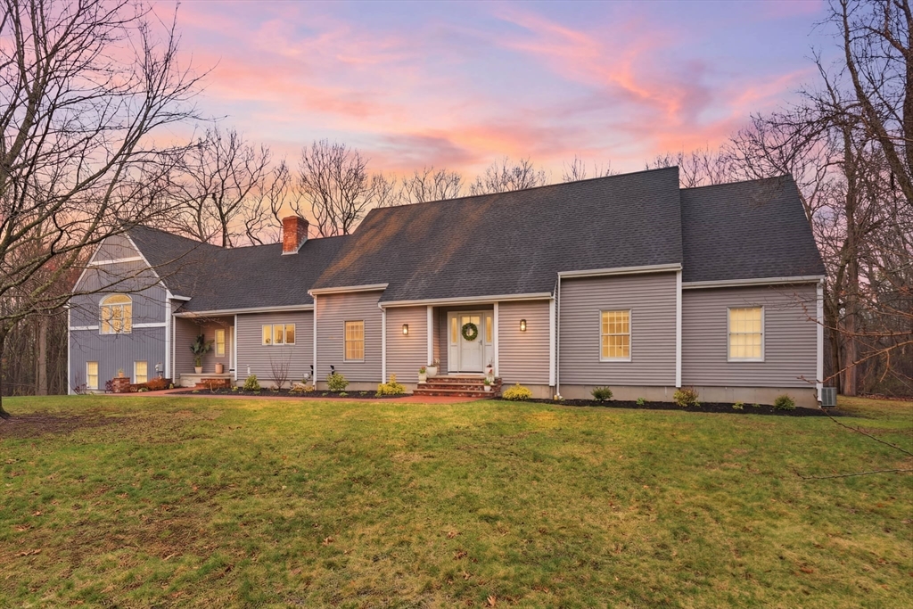 30 Anne Rd in North Andover