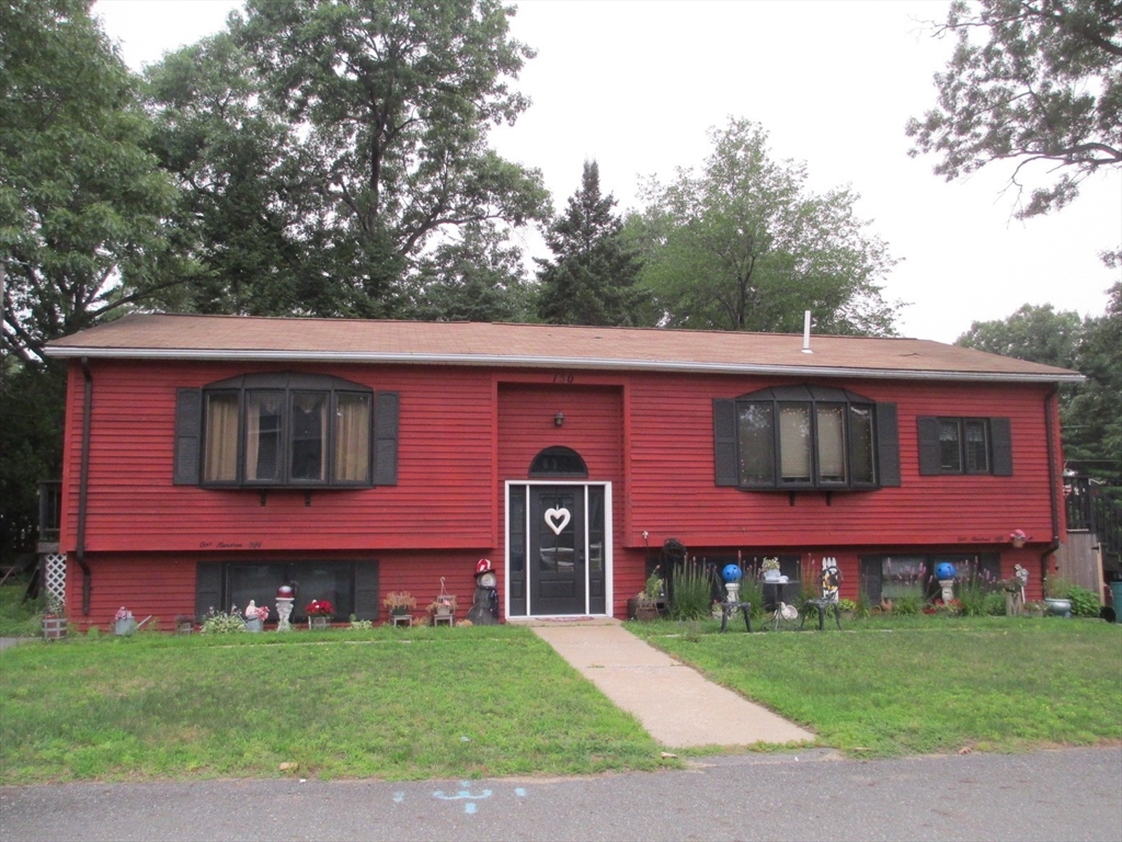 150 Carver St in Tewksbury