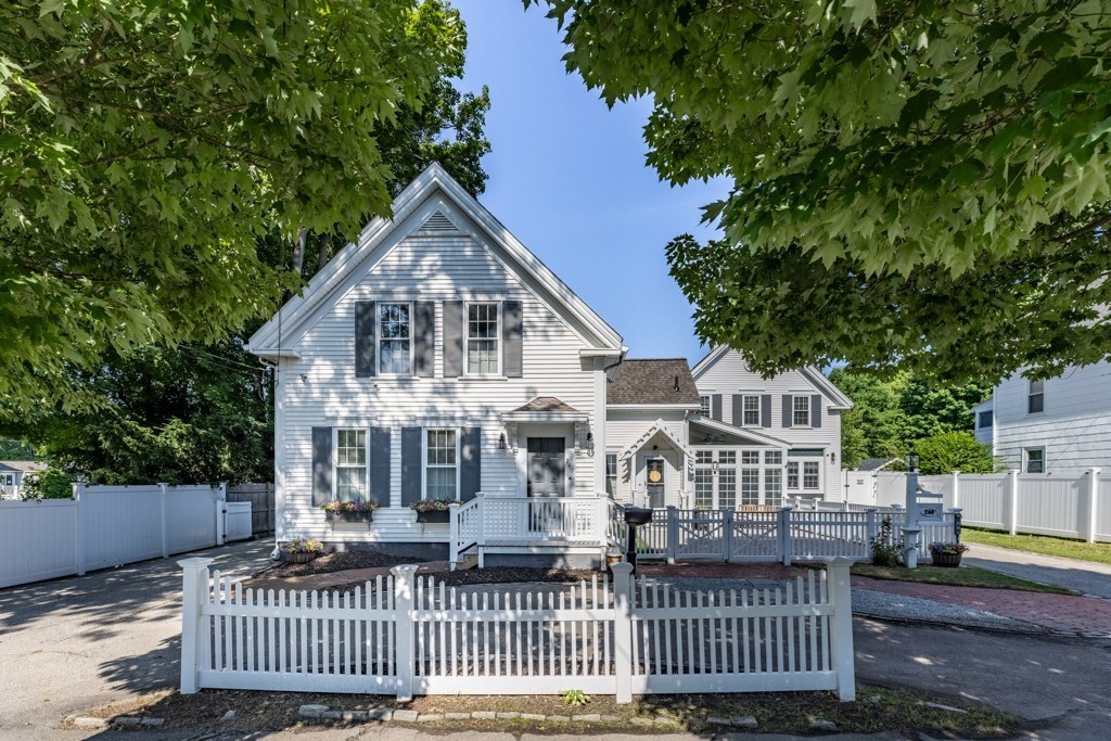 240 Plymouth St in Abington