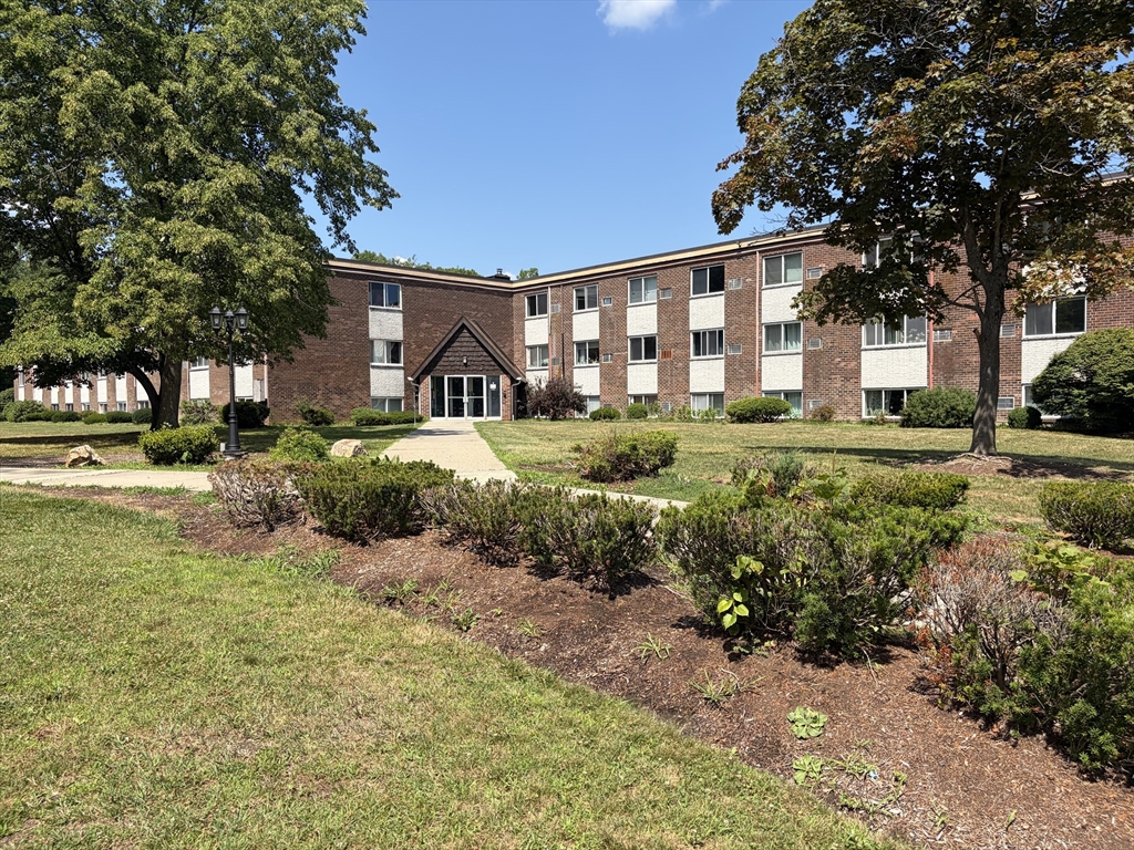 7 Weld Street #13 in Framingham