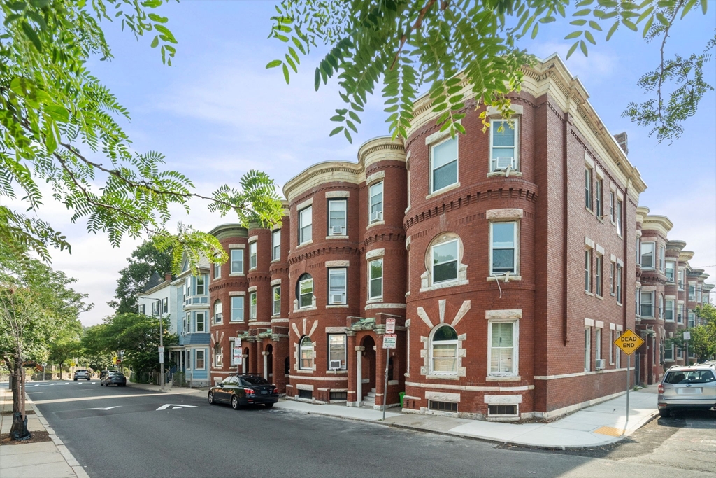 124 Day St #2 in Jamaica Plain