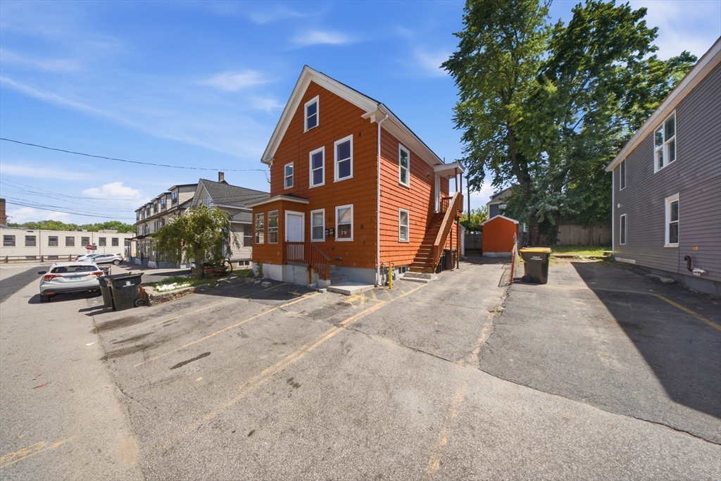 13 Hilton St in Framingham