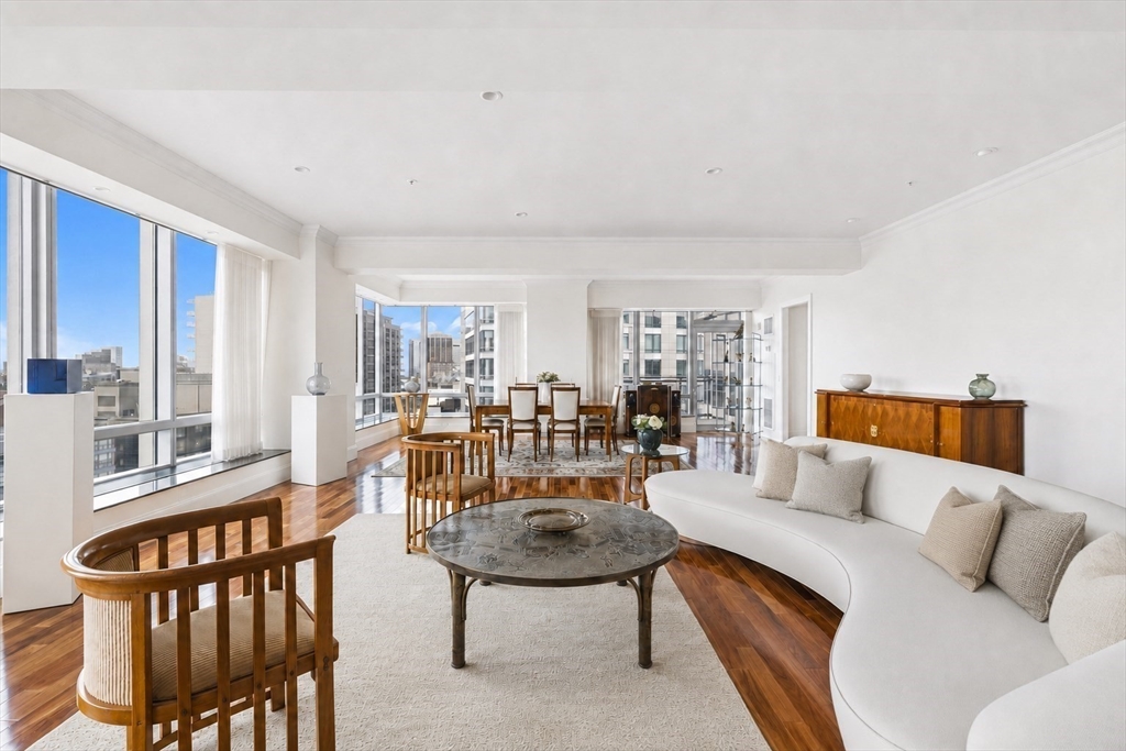 2 Avery Street #21E in Boston