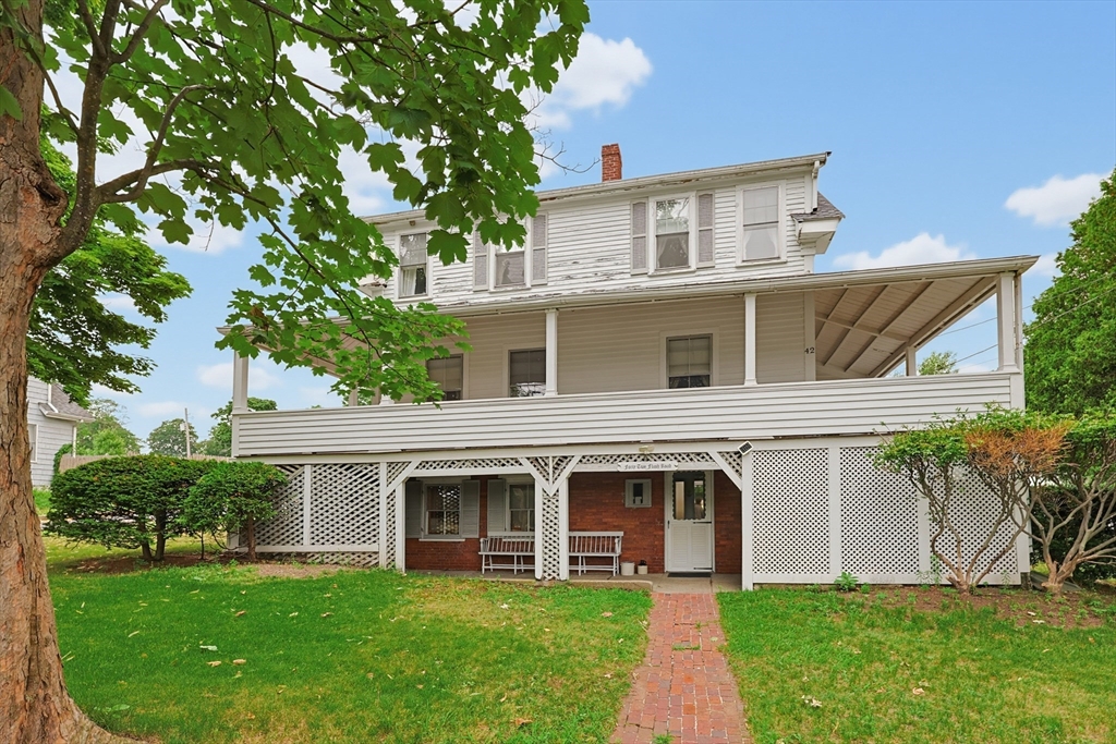 42 FLASH RD in Nahant