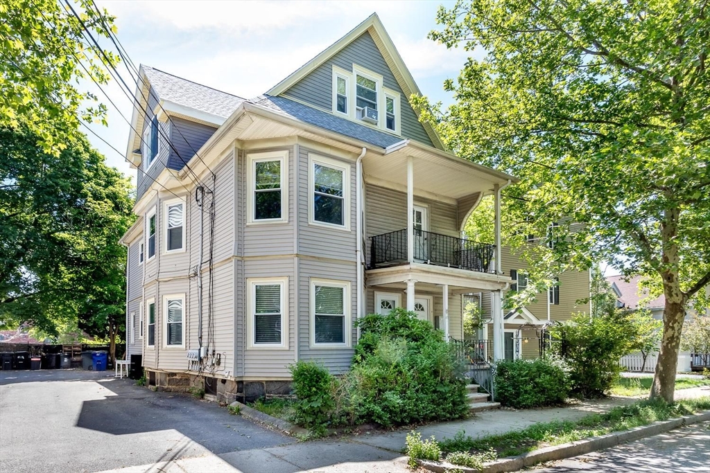 67 Cleverly Ct in Quincy