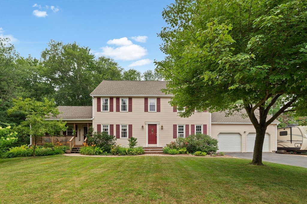 82 Norton Rd in North Attleboro