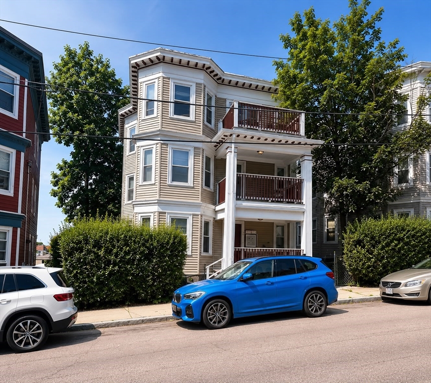 22 Rowell St in Dorchester