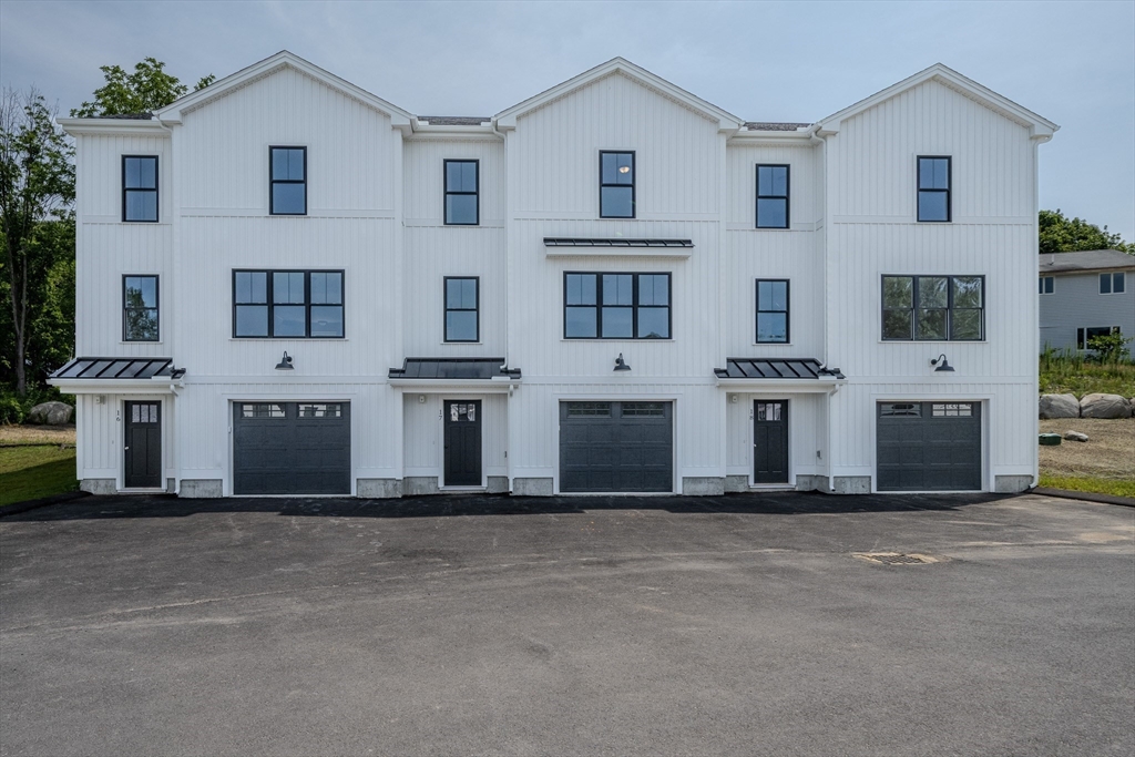 112 Genest St #18 in Dracut