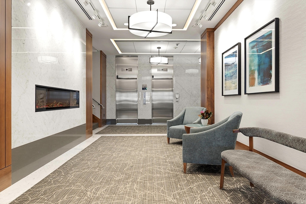 8 Whittier Place #4C in Boston