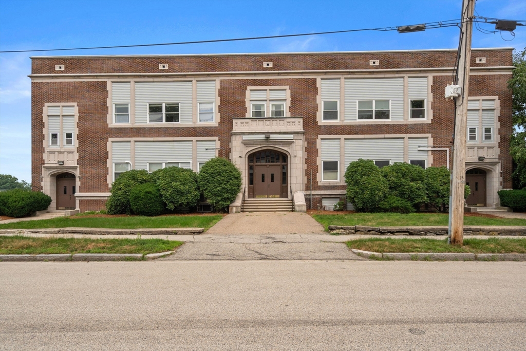 21 Middlesex Ave #303 in Worcester