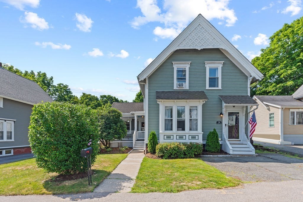 36 Leonard St in North Attleboro