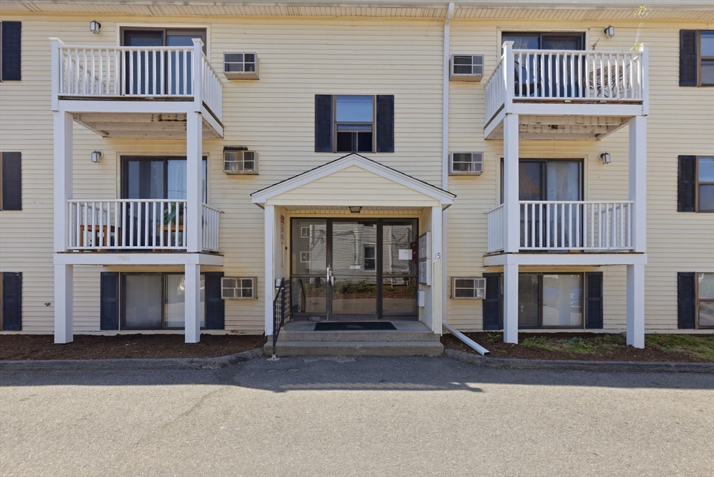 15 Houghton St #6 in Worcester
