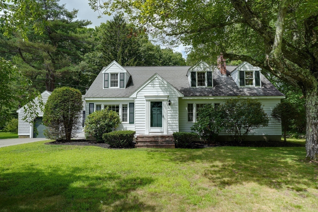 141 Holliston St in Medway