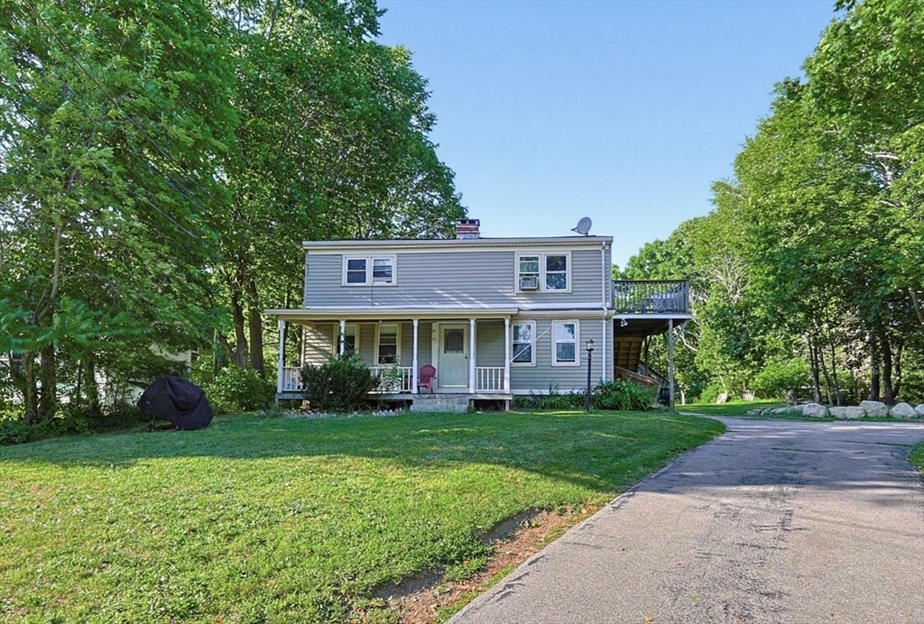 26 Water St in Assonet