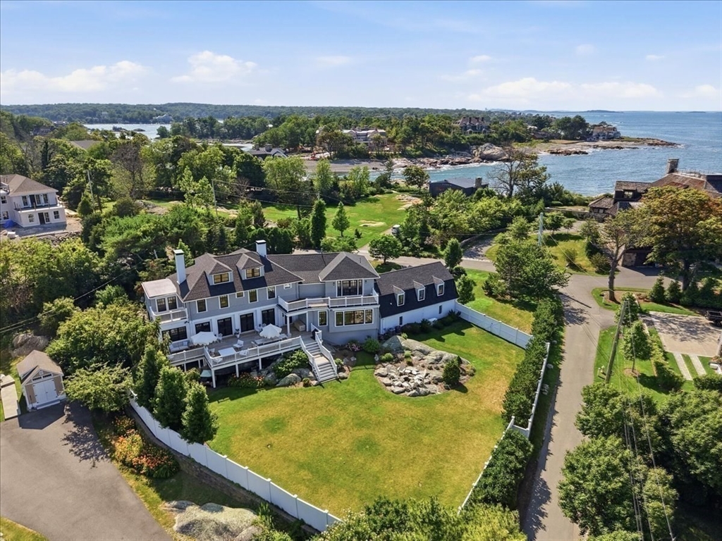41 Hobart Ln in Cohasset