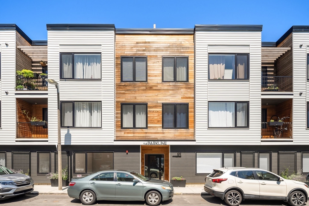 27 Dixwell St #4A in Roxbury