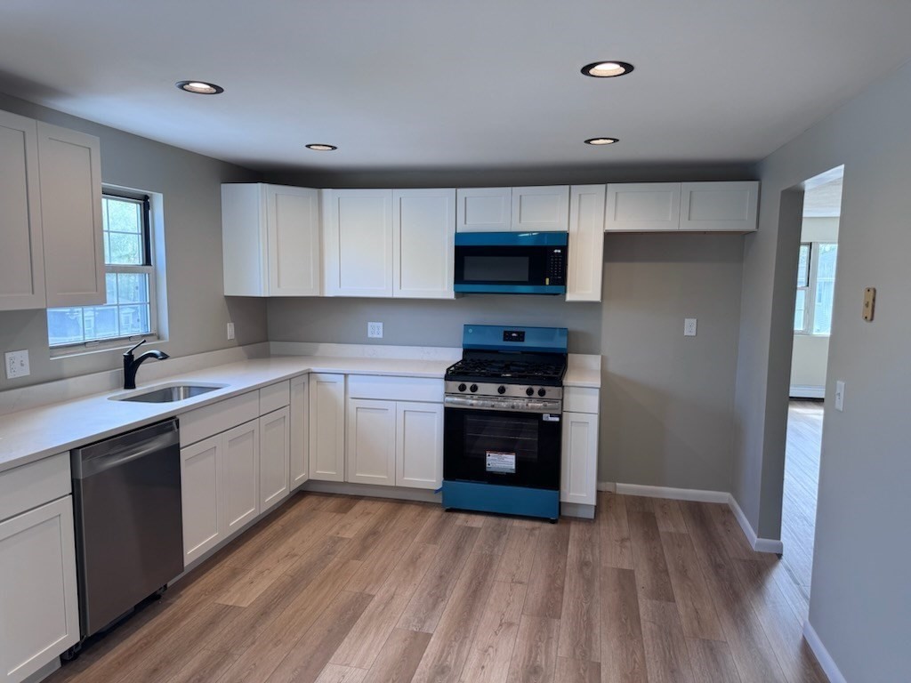 1099 River St #3 in Hyde Park