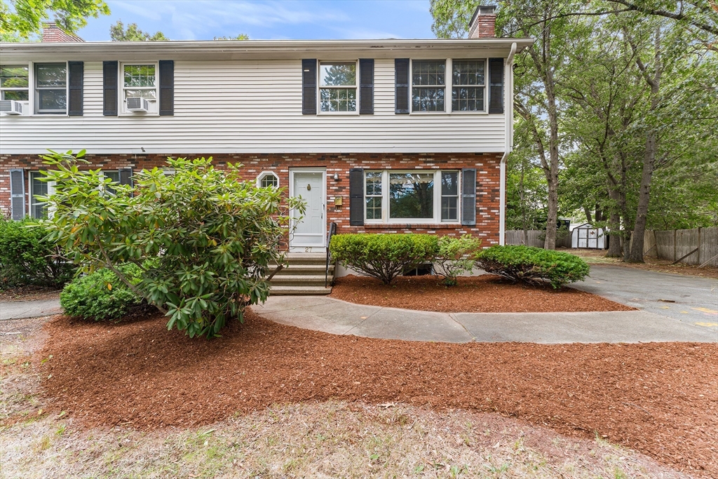 27 Quincy Ave #27 in Dedham